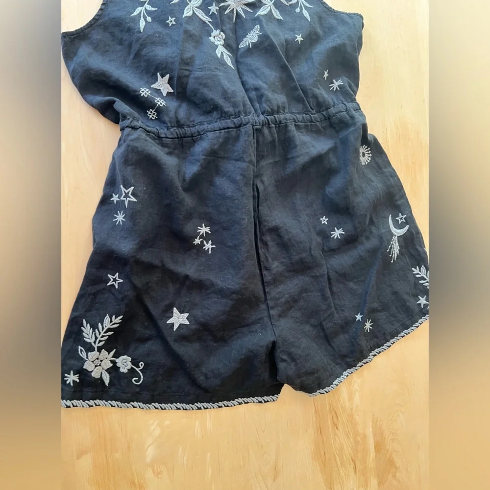 Johnny Was Embroidered Black Mia Sleeveless Linen Romper - Picture 2 of 11